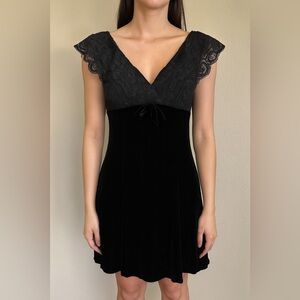 Vintage Armani Collezioni Lace Velvet Bow Black Cocktail Mini Dress New Size 4